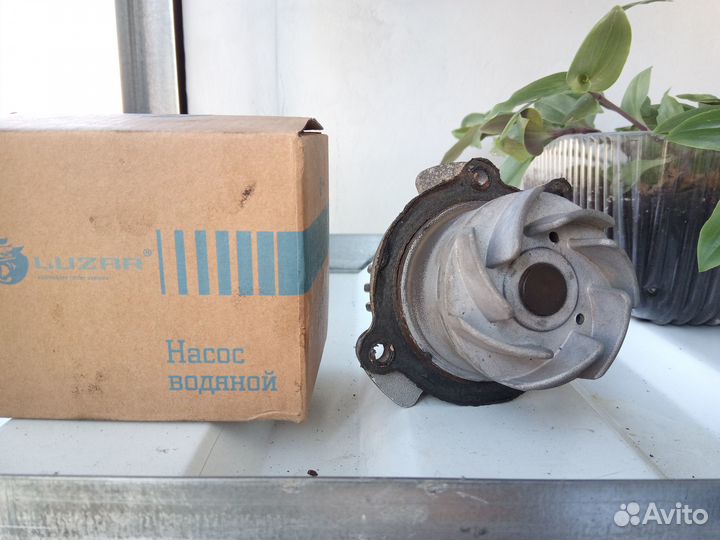 Помпа(водяной насос) на ваз2110/2112/1118/2170