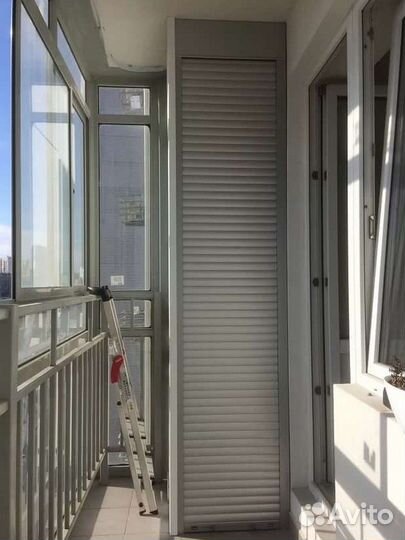 Шкаф с рольставнями на балкон по вашему эскизу