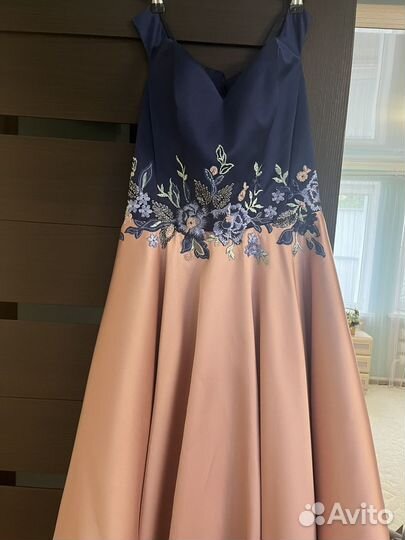 Продаю платье