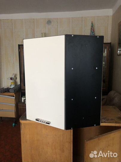 Кухонный угловой шкаф