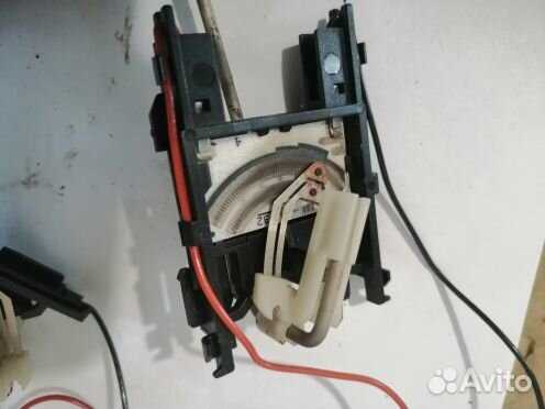 Датчик уровня топлива Опель Астра Н