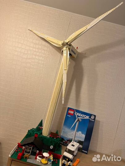 Lego 10268 Vestas Wind Turbine