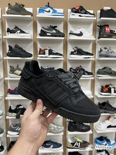 Кроссовки adidas