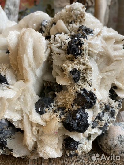 Друза кальцита и сфалерита