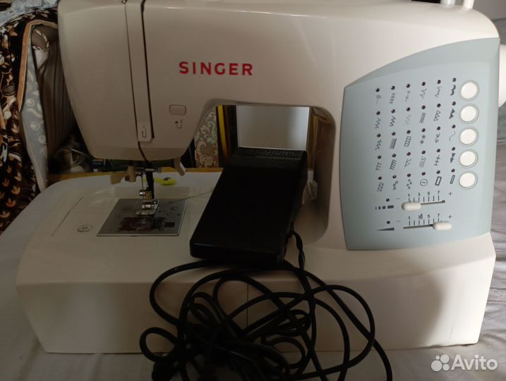 Швейная машинка singer