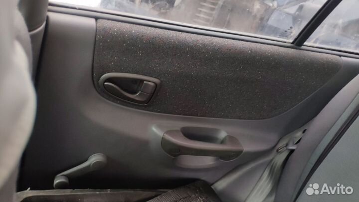 Обшивка двери (карты) Hyundai Accent 2007г