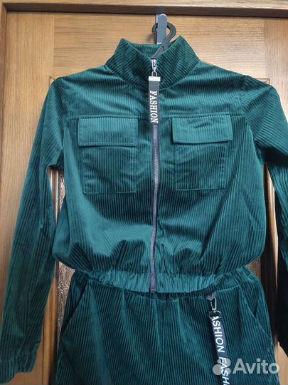 Спортивный костюм женский