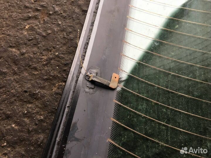 Стекло заднее Opel Omega B рест. 2001