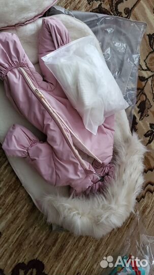 Зимний комбинезон для девочки