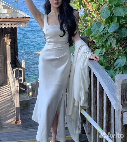 Платье летнее атласное миди s-m