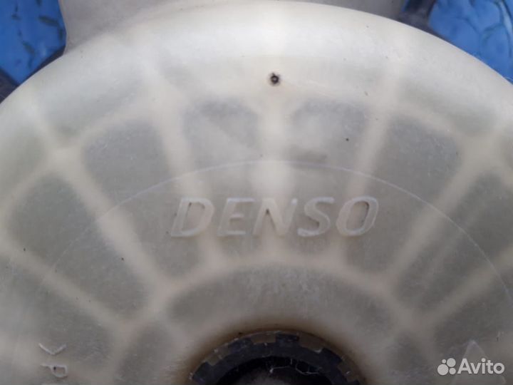 Диффузор радиатора Тойота