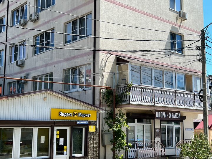 2-к. квартира, 92,2 м², 2/6 эт.