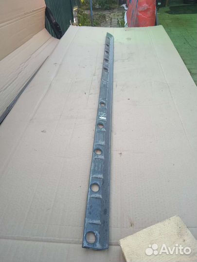 Пластиковые пороги правый Тойота Королла 180