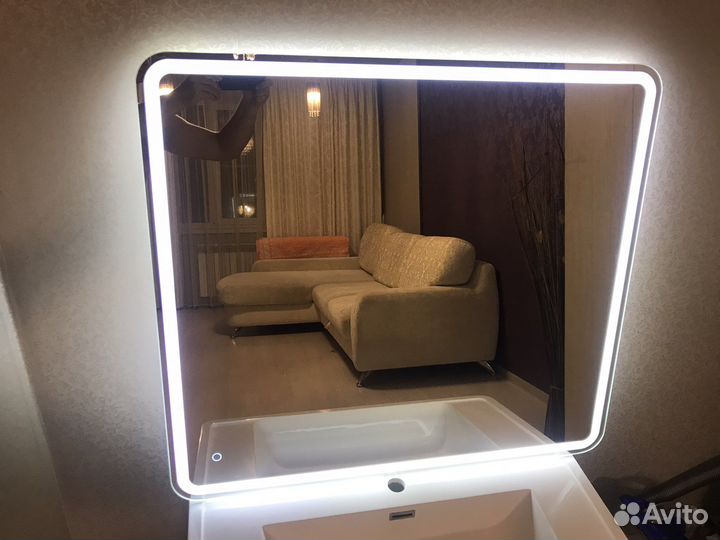 Зеркало с подсветкой