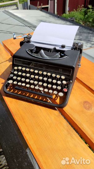 Печатная машинка Olivetti studio 42