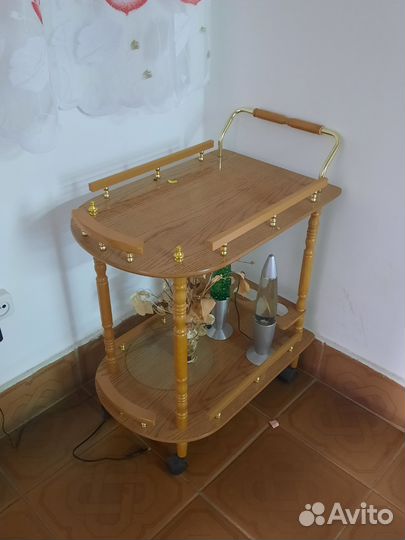 Сервировочный стол передвижной