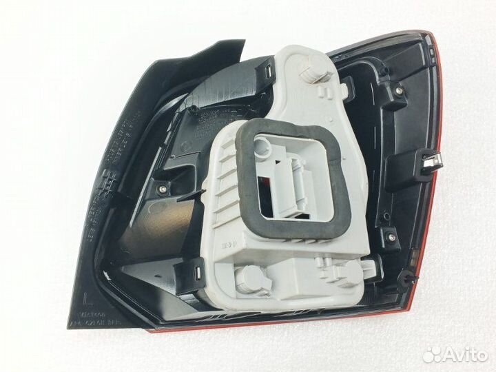Фонарь задний левый Volkswagen Polo 5 2014