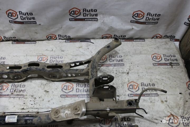 Skoda Octavia A5 задний подрамник