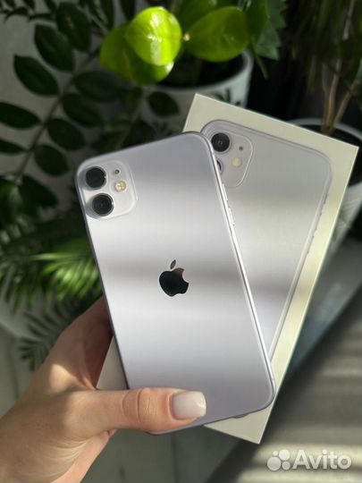 iPhone 11, 64 ГБ