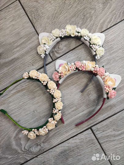 Ободок ручной работы с цветами