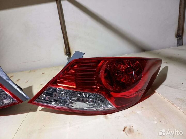 Заднем фонарь левый правый hyundai solaris 1 седан