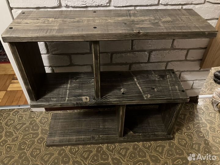 Скамья и полка