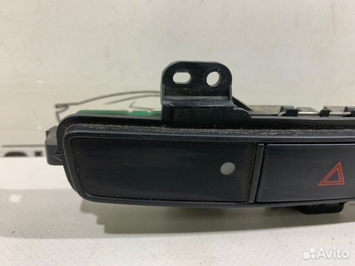 Кнопка аварийной сигнализации Mitsubishi Lancer 10