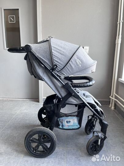 Прогулочная коляска bubago cross