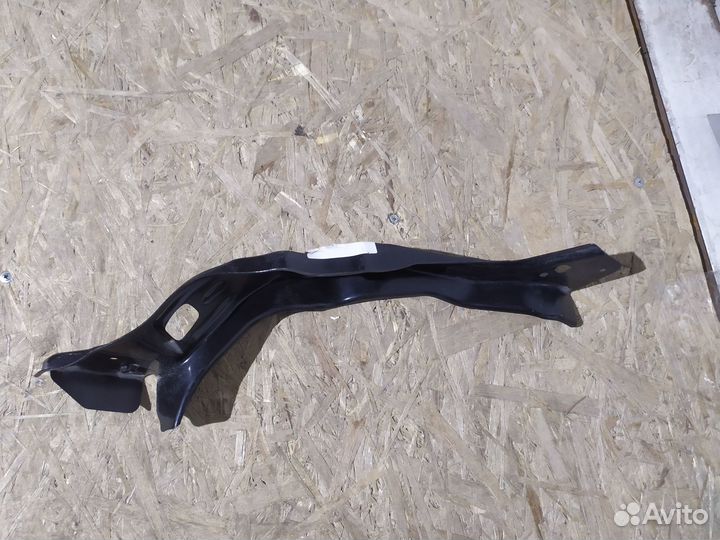 Кронштейн передней панели Peugeot 4008 2012-2017