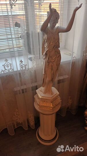 Гипсовые статуи