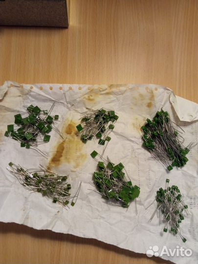 Конденсаторы км