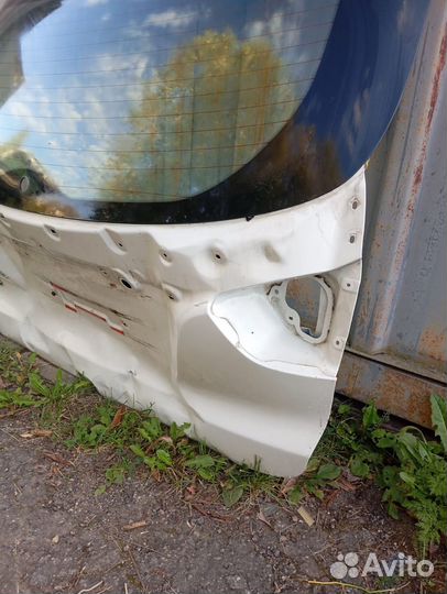 Крышка (дверь) багажника hyundai i35