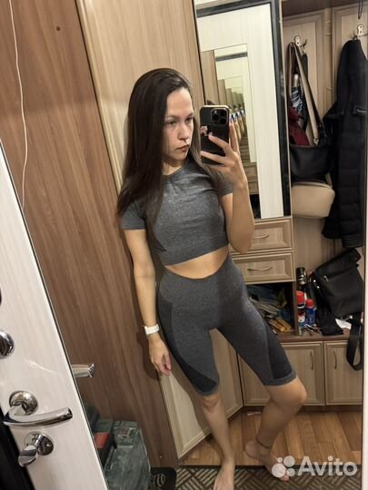 Спортивный костюм женский