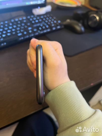 iPhone 8, 64 ГБ