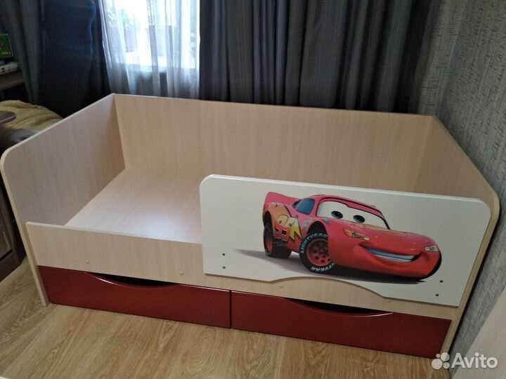 Детская кровать с матрасом 160*80