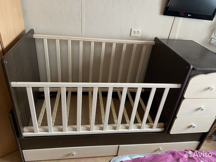 Детская кровать трансформер с маятником