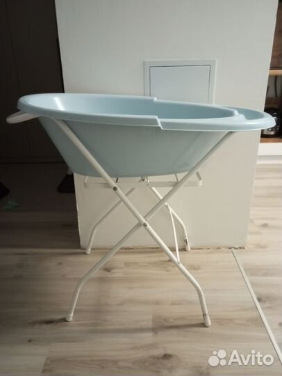Детская ванная с подставкой