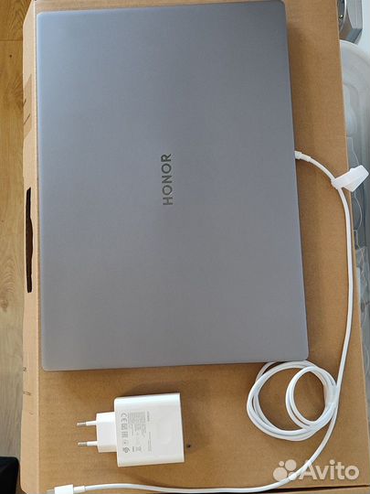Honor magicbook x16