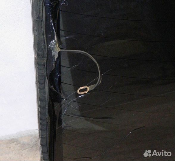 Стекло заднее Audi 80 B3