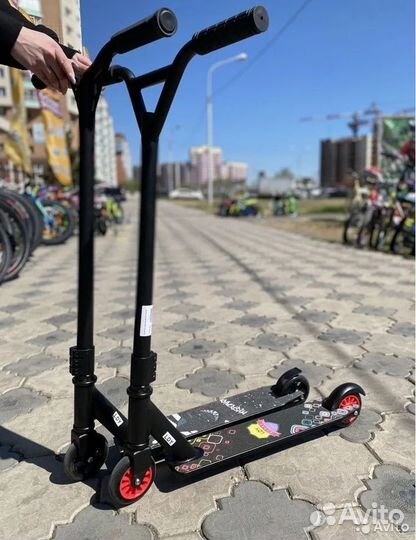 Самокат трюковой LDY черный матовый