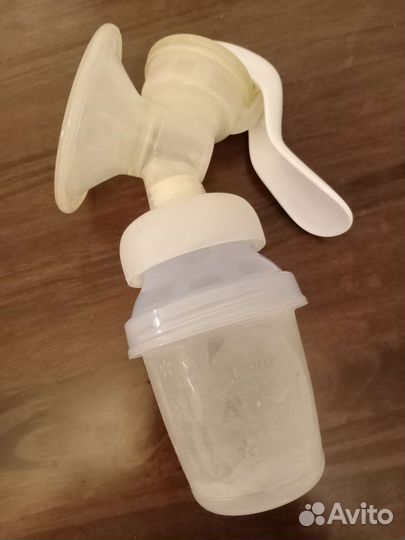 Молокоотсос avent ручной + вкладыши для груди