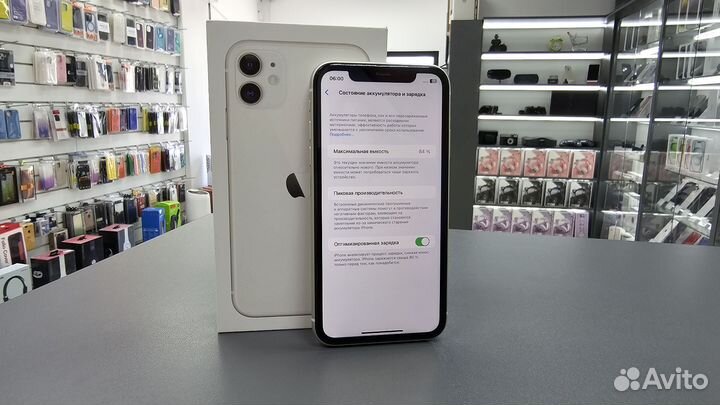iPhone 11, 64 ГБ