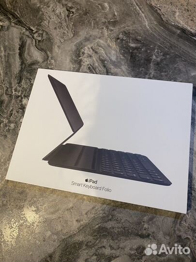 Чехол клавиатура для iPad