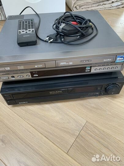 Видеомагнитофон