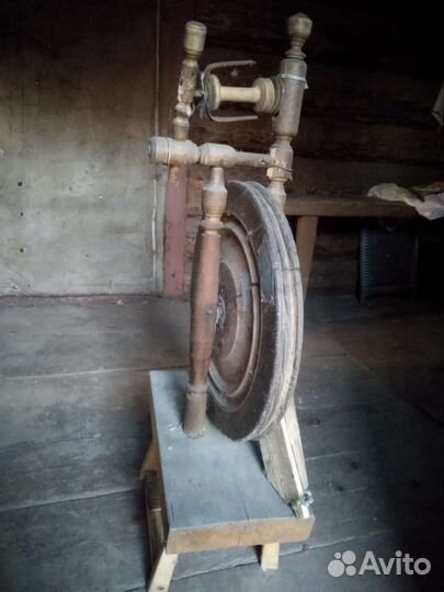 Прялка старинная