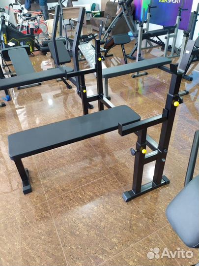 Скамья для жима с подстраховкой черная