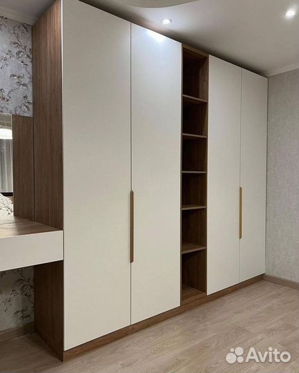 Шкаф трехстворчатый (и другие)