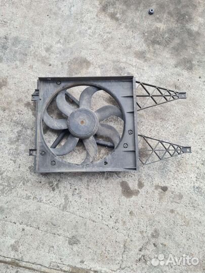 Вентилятор радиатора. Шкода Практик