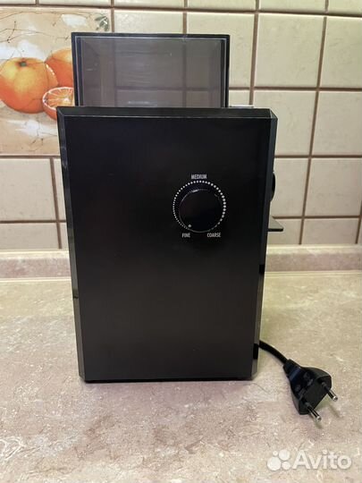 Кофемолка Delonghi KG 79