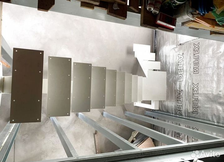 Лестница винтовая с монтажем